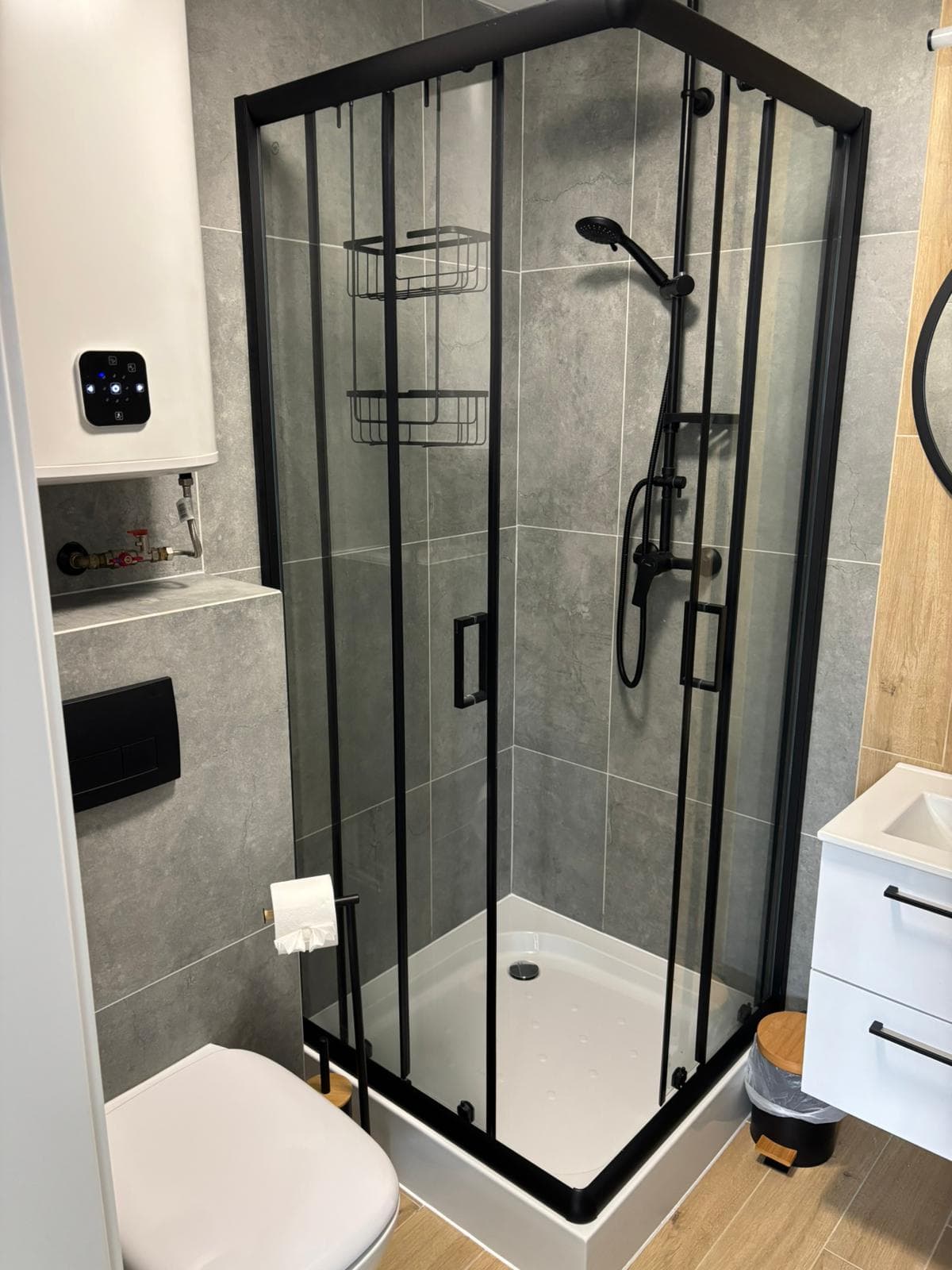 Łazienka z prysznicem